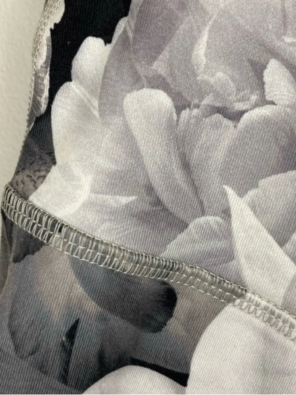 Old Navy Active Floral Print High-Rise Leggings, Gray White, Size Large
